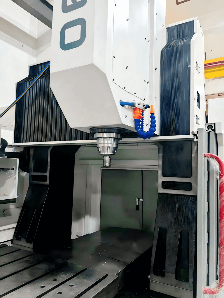 VMC Lathe YS-1090 inner details 1
